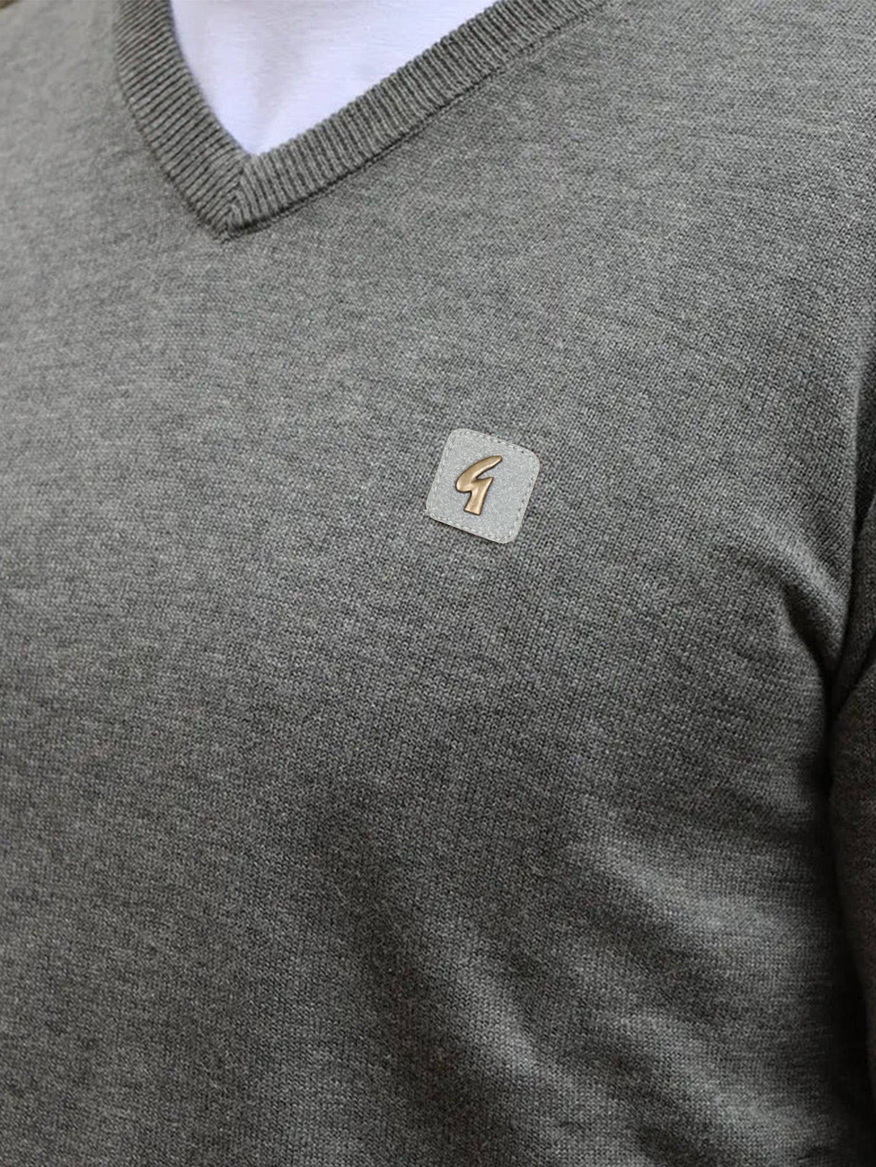 GABICCI_MT2F KNIT Gabicci | Knitted V-Neck Jumper GUEST BRAND RAWDENIM