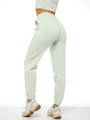 Womens Relaxed Fit Cuffed Jogger