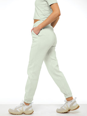 Womens Relaxed Fit Cuffed Jogger