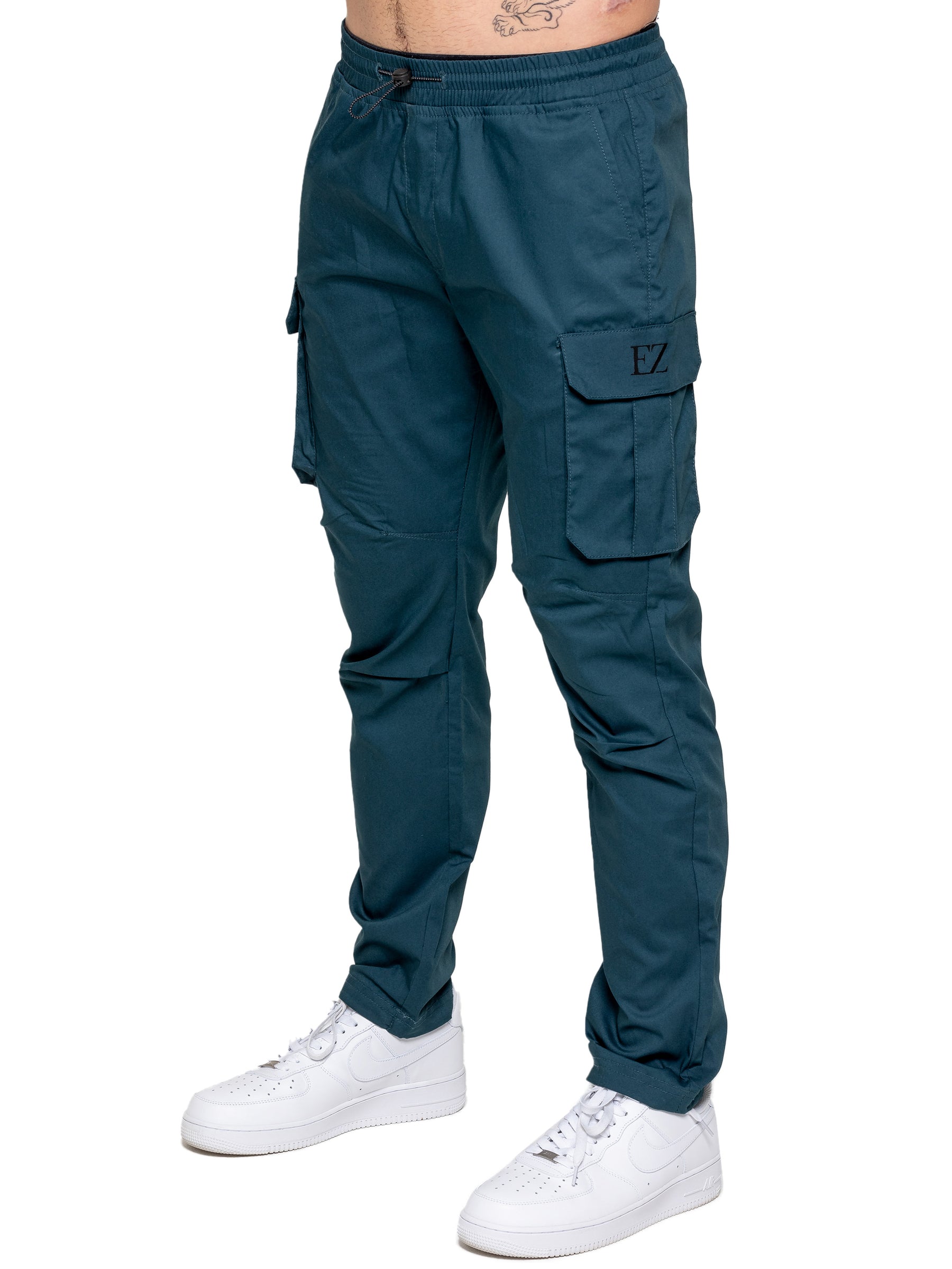 Frankie Malone Pantaloni cargo da uomo con catena: in offerta a 39.99€ su Frankie Malone Pantaloni cargo da uomo con catena: in offerta a 39.99€ su