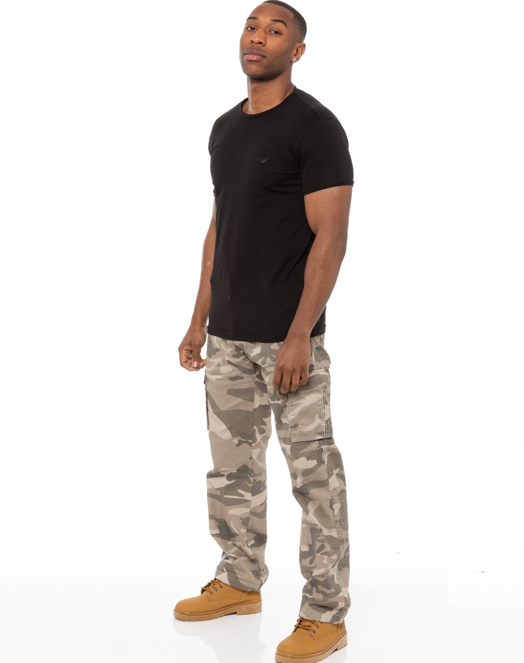 Relaxed Camo Panel Insert Cargo Trousers | boohoo